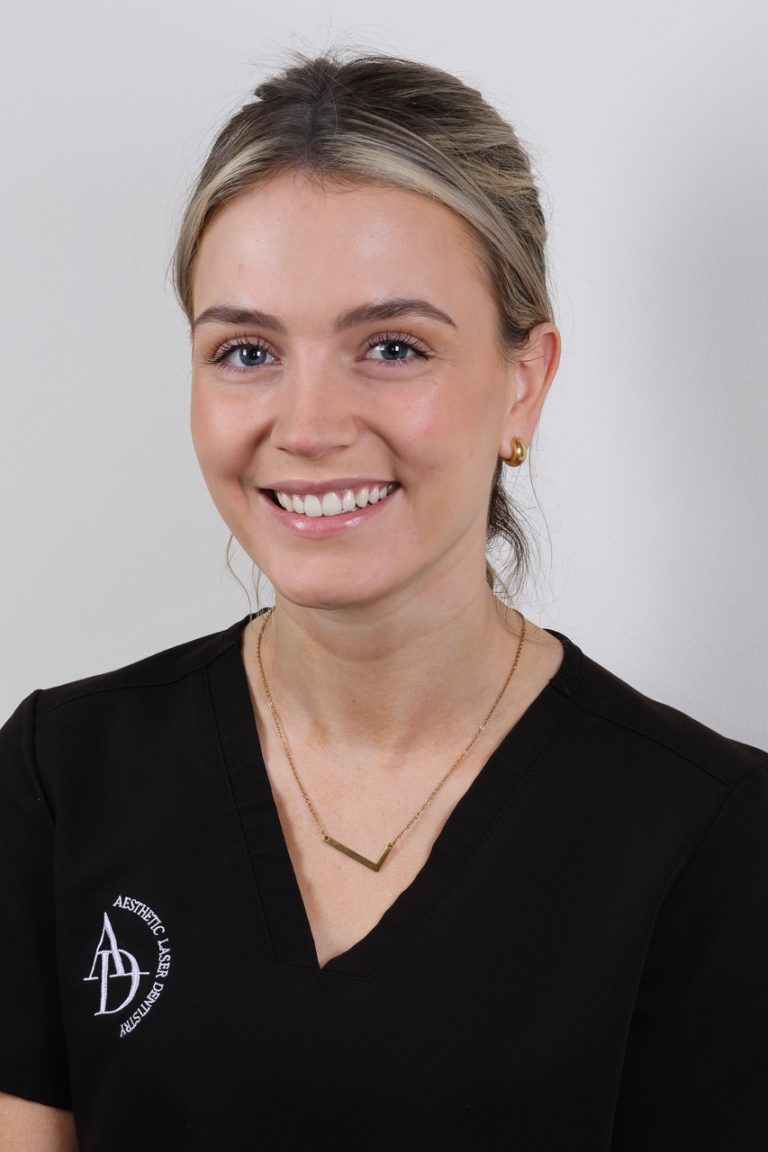 3Q5A8311LORREN PROFILE PIC - WEBSITE